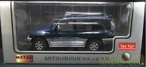 yz͌^ fJ[ uh~jJ[wRv^[pWFO[brand 118 diecast helicopter mitsubishi pajero green