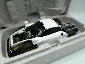 【送料無料】模型車 モデルカー ポルシェルマンプレーンボディホワイトオートアートporsche 911 gt 1 le mans 1997 plain body white gt1 118 1 18 autoart mib ixo 1