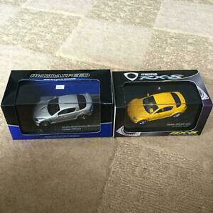 �y���������z�͌^�� ���f���J�[ �}�c�_�~�j�J�[�Z�b�g�I�[�g�A�[�g�G�|�b�Nmazda rx8 minicar 2 set autoart epoch