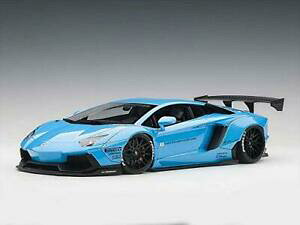 yz͌^ fJ[ I[gA[goeBJ~i[[NX{M[jAF^h[^RAY[VGautoart 118 liberty caminar lbworks lamborghini aventador metalico azul cielo