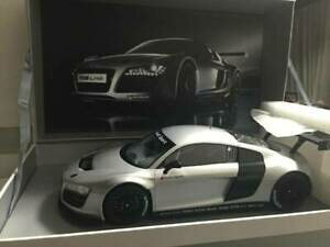 yz͌^ fJ[ AEfBVo[ACX118 genuine audi r8 lms silver ice