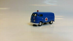 yz͌^ fJ[ Wj[CgjOtHNX[QgX|[^[johnny lightning volkswagen transporter t1 ambulance blue red cross