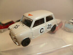 �y���������z�͌^�� ���f���J�[ ���h�~�j�{�b�N�X143 vanguards lledo mini without box