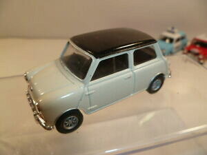 �y���������z�͌^�� ���f���J�[ ���h�~�j�{�b�N�X143 vanguards lledo mini without box