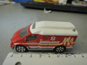 �y���������z�͌^�� ���f���J�[ �}�b�`�R���N�V�����}�b�`�{�b�N�Xmatchbox collection here matchbox 247 ambulance 2650