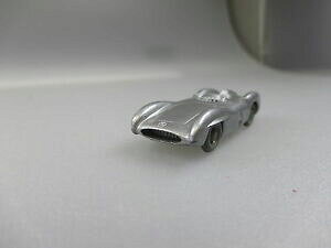 �y���������z�͌^�� ���f���J�[ ���C�L���O�����Z�f�X�x���c�V���o�[�A���[wiking mercedes benz silver arrow 1w