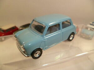 �y���������z�͌^�� ���f���J�[ ���h�~�j�{�b�N�X143 vanguards lledo mini without box