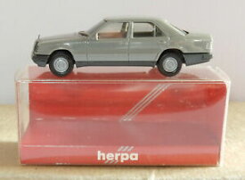 【送料無料】模型車 モデルカー マイクロヘルパメルセデスベンツグレーボックスmicro herpa oh 187 mercedes benz 300 e grey in box