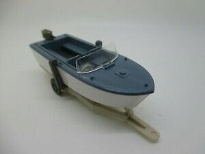yz͌^ fJ[ CLOg[[[^[{[gnzCgwiking motor boat on trailer, hull white, acidic hb no 5064c no 2 shear 139 *