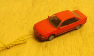 yz͌^ fJ[ AEfBtgCgrietze 187 audi 100 red with illuminated front light