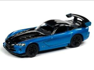 【送料無料】模型車 モデルカー ジョニーライトニングダッジバイパーass johnny lightning 164 dodge viper srt10 acr 2008 30th anniversary