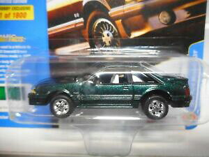 �y���������z�͌^�� ���f���J�[ �t�H�[�h�}�X�^���O�O���[���W���j�[ford mustang gt 1990 green johnny lightning 164