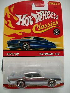 yz͌^ fJ[ zbgzC[NVbNV[YAVo[|eBAbNbhC2006 hot wheels classics series 3 rare silver 69 pontiac gto 2730 nip redlines