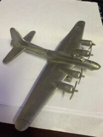 【送料無料】模型車 モデルカー ダンベリーミントフライングフォートレスピュータースケールプレーンthe danbury mint flying fortress pewter 1156 scale plane mi1046340