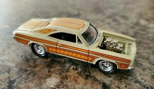 yz͌^ fJ[ Wj[CgjO_bW`[W[WFC\NXfUCi[V[YA2010 johnny lightning 1969 dodge charger rt jason cruz designer series rare