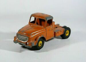 �y���������z�͌^�� ���f���J�[ �f�B���L�[�g�C�Y�g���b�g��dinky toys f 36a trattore