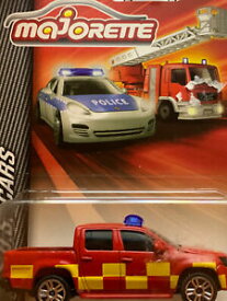 【送料無料】模型車 モデルカー マジョレットアマロックスウェーデンmajorette vw amarok firefighters suede swedish firemen