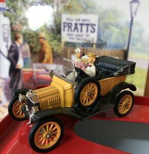 yz͌^ fJ[ R[M[NVbNXtH[hfhCo[corgi classics 1915 ford model t with driver amp; passengers