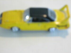 �y���������z�͌^�� ���f���J�[ �C�G���[�v���}�X�w�~�X�P�[��yellow 1970 plymouth hemi cuda 143 scale