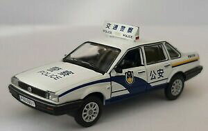 yz͌^ fJ[ XP[tHNX[QT^ipg[{bNXera cars scale 164 volkswagen santana china traffic patrol in box