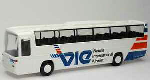 yz͌^ fJ[ ZfXxcEB[AG|[gGbcF187 mercedesbenz o 303 rhd via vienna international aeroport rietze 00349