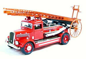 yz͌^ fJ[ fjXCgbhbg~dennis light four fire engine 1938 red 43011 fire fire yat ming 143