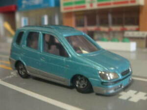 【送料無料】模型車 モデルカー トミカトヨタスパシオウサドメルカンシアスアゴタドレレッサバスラtomica toyota spacio usado mercancias agotado rareza basura