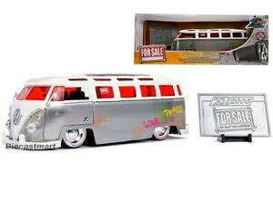 yz͌^ fJ[ WFC_AjFTITfBtHNX[QoXf[mI[gjada 124 20th anniversario per saldi 1962 volkswagen bus modellino auto 31075