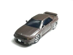 �y���������z�͌^�� ���f���J�[ �X�P�[���X�J�C���C���u���E�����A187 scale nissan skyline gtr r32 brown rare
