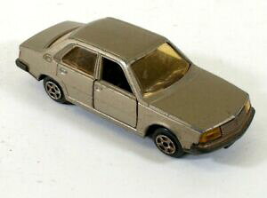 yz͌^ fJ[ Be[WmtWFbgJ[m[tVAf^vintage norev jetcar renault 18tl 143 francia de metal f507