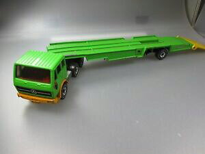 �y���������z�͌^�� ���f���J�[ �V�N�����Z�f�X�x���c�J�[�g�����X�|�[�^�[siku mercedes benz car transporter gk106