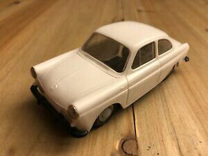 yz͌^ fJ[ tHNX[QZ_XP[vX`bNZ``FRXoLAkdn volkswagen 1500 sedan scale 135 plastic length 11 cm czechoslovakia