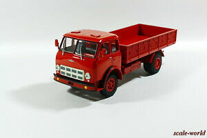 �y���������z�͌^�� ���f���J�[ �X�P�[�����f��scale model of the car 143 maz500a 1973 red