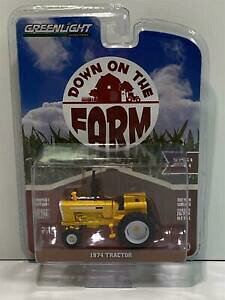 yz͌^ fJ[ g^[_Et@[O[Cg1974 yellow tractor down on farm 164 greenlight 48040b