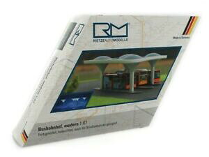 yz͌^ fJ[ _oXXe[VoXo[ztrietze 70510 modern bus station bus bahnhof and unopened