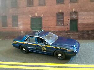 yz͌^ fJ[ O[CgXP[tH[hNErNgApg[greenlight 164 scale 2008 ford crown victoria, highway patrol emergency vehicle