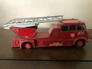 【送料無料】模型車 モデルカー ヴィンテージメリーウェザーエンジンマッチボックスシリーズキングサイズイングランドvintage merryweather fire engine matchbox series king size no15 england has wear