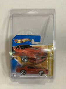 �y���������z�͌^�� ���f���J�[ �z�b�g�z�C�[�����f�����b�h�V�F�r�[�V�{���[�J�}���V���[�g�J�[�h2012 hot wheels models 1985 red chevy chevrolet camaro irocz short card