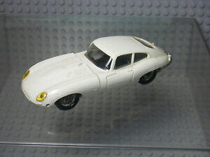 yz͌^ fJ[ WK[^CvtXzCg~jAbNXjaguar type e whiteminialuxemade in france 143