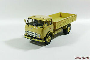 �y���������z�͌^�� ���f���J�[ �X�P�[�����f���J�[scale model car 143 maz500a 1973 sand