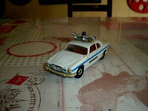 �y���������z�͌^�� ���f���J�[ �R�[�M�[�W���K�[�h�K�[�h�R�[�gcorgi jaguard guard cote 136