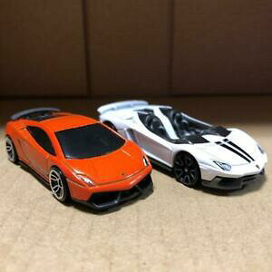 �y���������z�͌^�� ���f���J�[ �����{���M�[�j�z�b�g�z�C�[���Z�b�glamborghini hot wheels 2 set