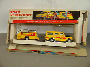 yz͌^ fJ[ R[M[gjNXh[o[RvbT[fJ[corgi tronics 1007 land rover and compressor model car k49