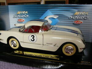 yz͌^ fJ[ V{[Rxbg[VON[yXP[chevrolet corvette racing coupe 1953 118 scale