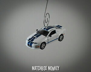 �y���������z�͌^�� ���f���J�[ �z���C�g�t�H�[�h�V�F���r�[�J�X�^���N���X�}�X�A�h�[�m�}�X�^���O2011 white ford shelby gt350 164th custom christmas ornament adorno mustang