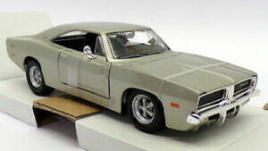 yz͌^ fJ[ }CXgXP[fJ[_bW`[W[Vo[maisto 125 scale model car 31256s 1969 dodge charger rt silver