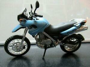 yz͌^ fJ[ wCY}CXgXP[haze maisto bmw 118 scale