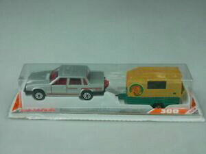 yz͌^ fJ[ }WbgcA[@{{O[z[Xg[[uX^[majorette 300311 tour van volvo 750 gle green horse trailer blister 113999