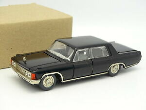 �y���������z�͌^�� ���f���J�[ �m�{�G�N�X�|�[�g�W���V�������cnovoexport 143 zil 117 schwarz