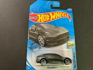 �y���������z�͌^�� ���f���J�[ �z�b�g�z�C�[���e�X�����f���O���[hot wheels tesla model 3 grey 112250 164